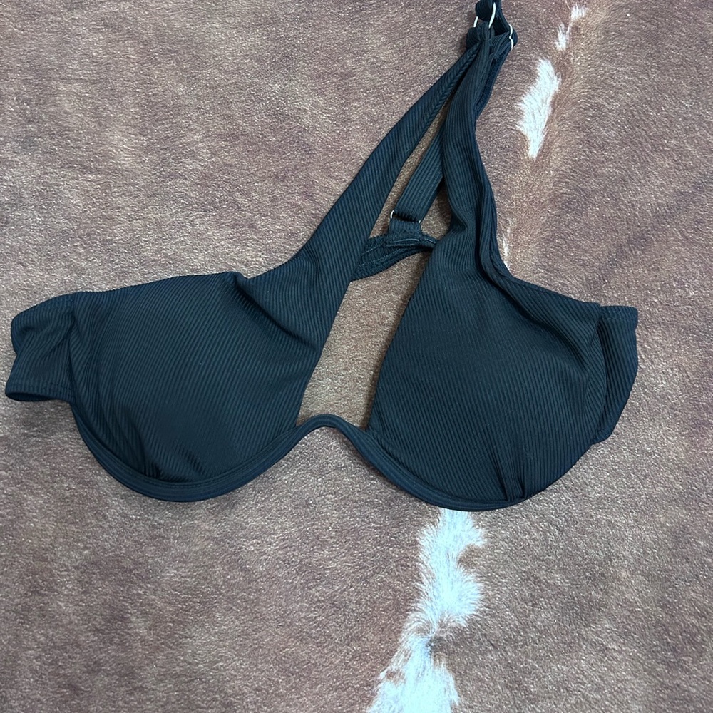 black bikini top